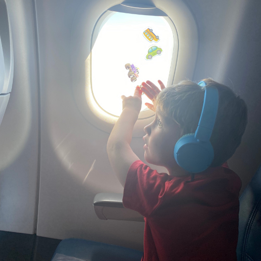 toddler on airplane