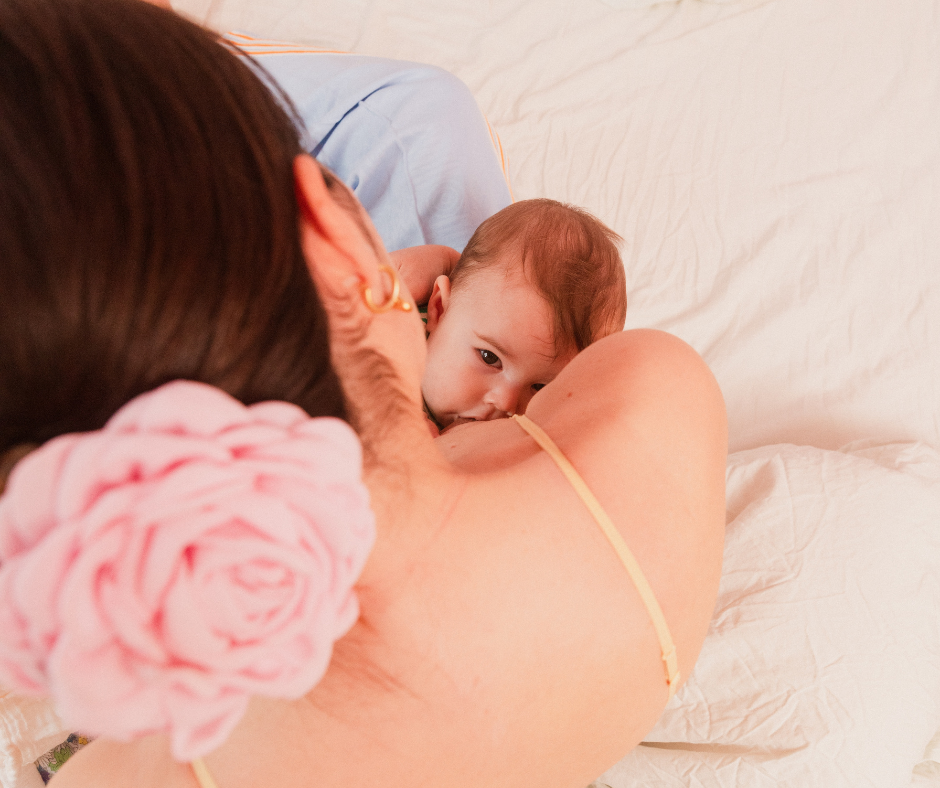 mom breastfeeding